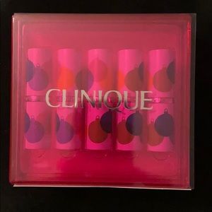💗 Bundle 3 for $25 💗 Clinique Kisses